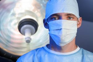 Chirurgo plastico in ospedale Roma